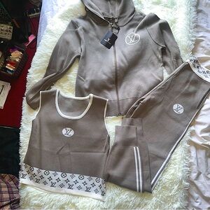 NWT Women’s 3 pc Beige & TaupeTracksuit Ensemble